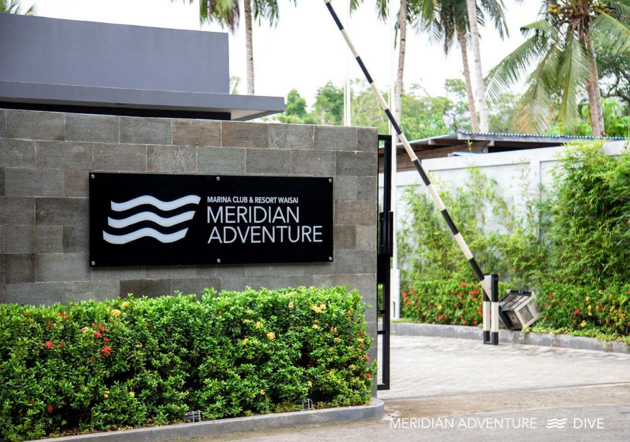 Meridian Adventure Marina Club & Resort Waisai Exterior photo
