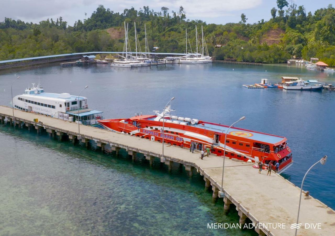 Meridian Adventure Marina Club & Resort Waisai Exterior photo